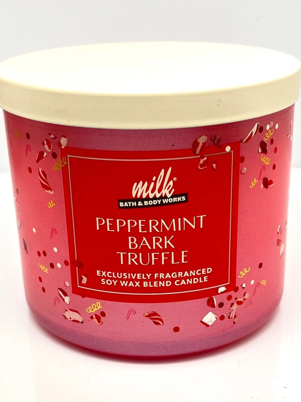 Bath & Body Works Peppermint Bark Truffle Candle - Milk-Soy Wax Blend